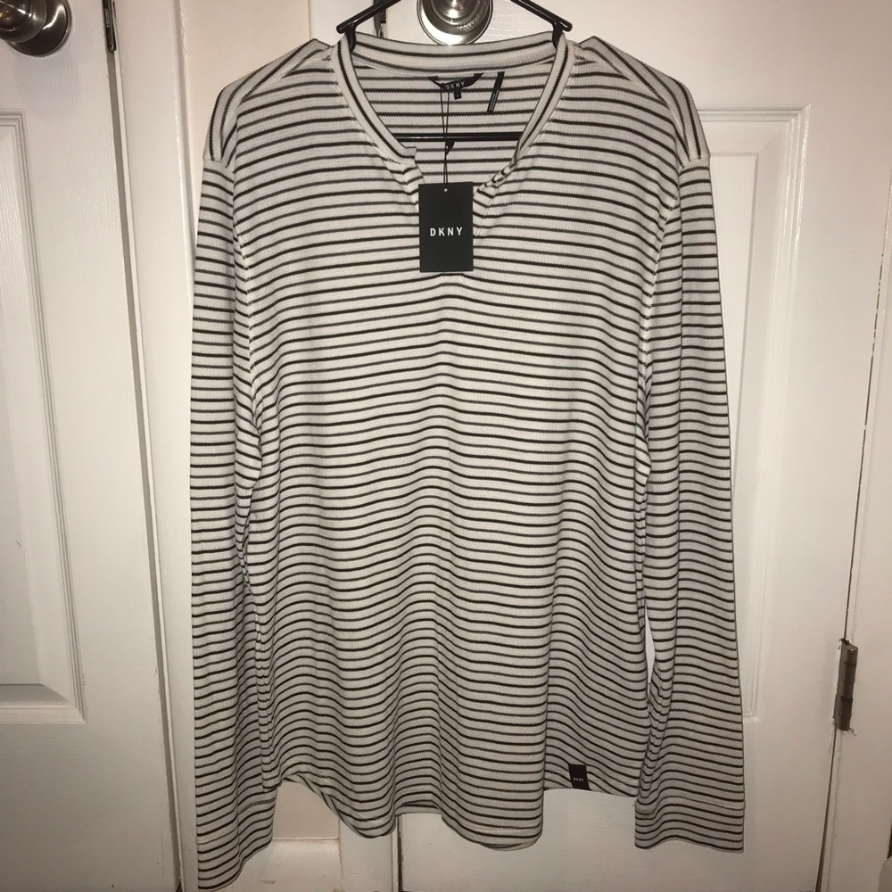 DKNY Long Sleeve V-Neck